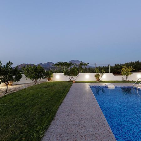 Marina Villa, A Nature Inspiring Retreat Perama  Екстериор снимка